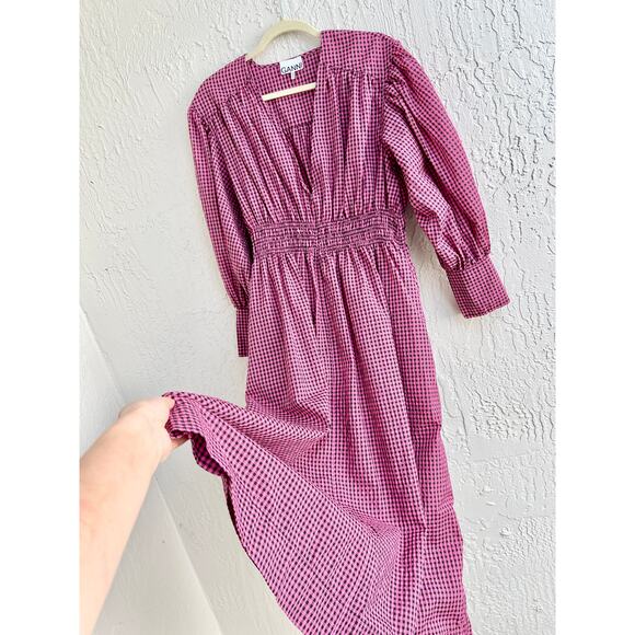 $400 Ganni Shirred Gingham Seersucker V-Neck Midi Dress Pink/Black Sz 36 / US 10 - Picture 3 of 10